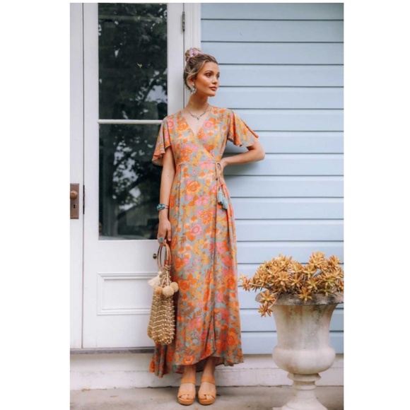 Boho chic floral print wrap maxi dress - Picture 3 of 6